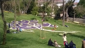 05_emirgan_korusu_lale_zamani_bahce_duzenlemesi